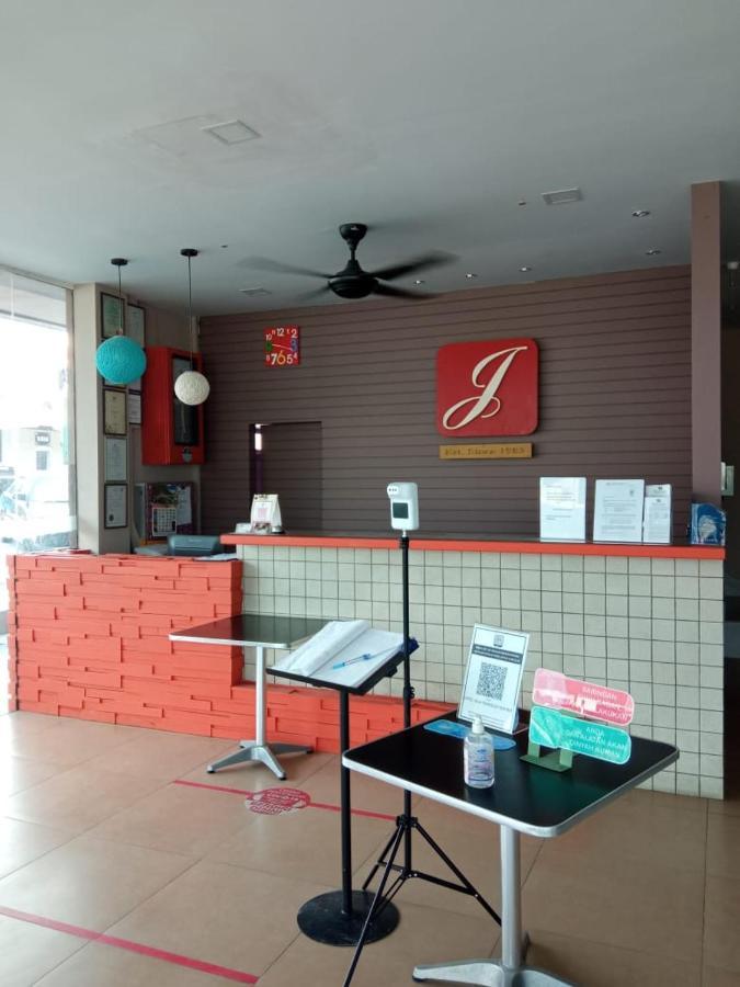 哲莱淡马鲁彭亨酒店 外观 照片